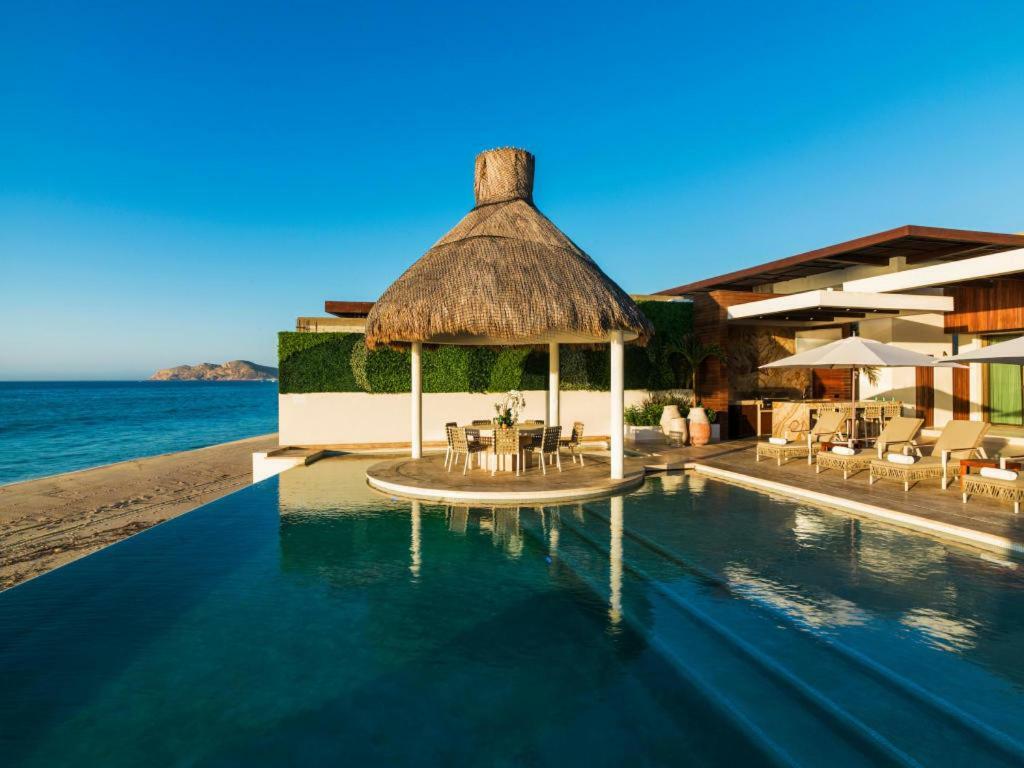 Ultra Exclusive Beachfront Villa Just Steps From The Sand With Butler Included San José del Cabo Exterior foto